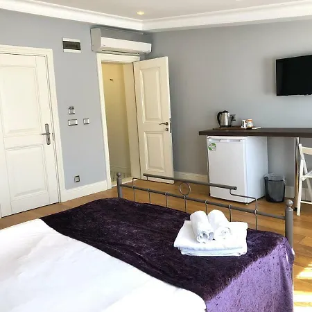 Chimera Pera Galata Apartment