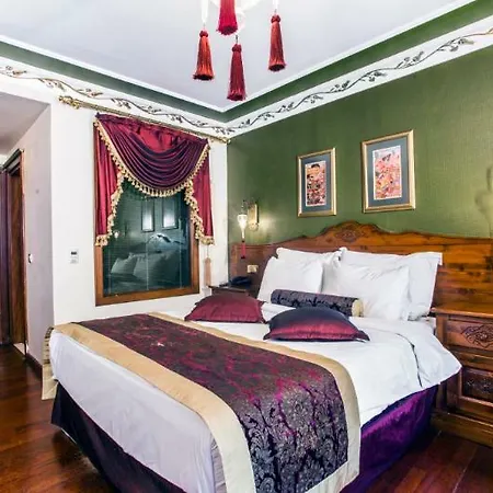 Rose Garden Hotel 4*