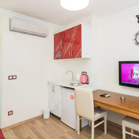 Taxim Elegance Hotel 2*
