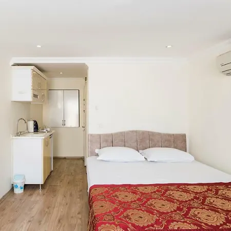 Taxim Elegance Hotel 2*