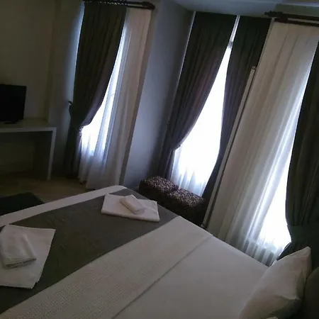 Bella 3 Hotell *