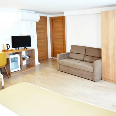 Hotel Davos 2*