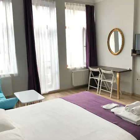 Chimera Pera Galata Apartment