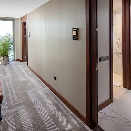 Hotel Lionel 5*