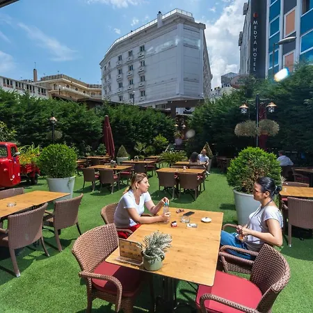 Hotel Vicenza Old City 4*