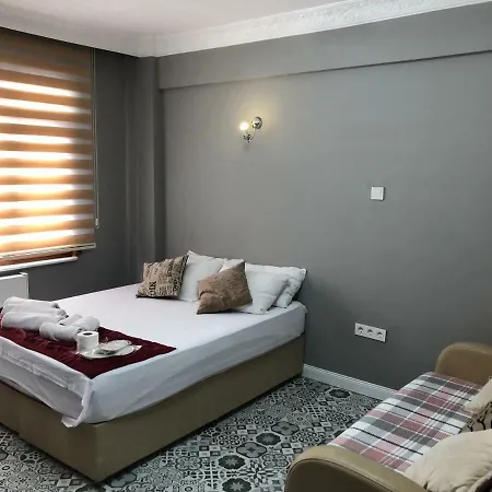 Apartamento First Taksim