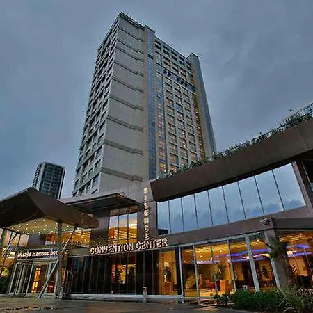 Doubletree By Hilton Atasehir And Conference Centre 5* Istanbul