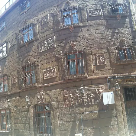 Hotell Budget 5*