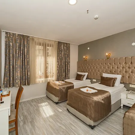 Hotel Grand Pamir