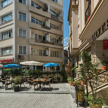 Grand Pamir Hotel 3*