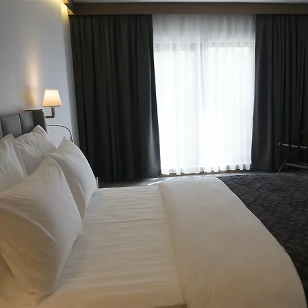 Отель Yuksel Yenikapi 4*