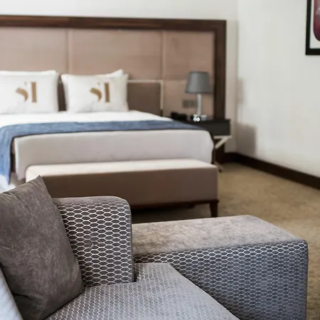 Inside Sisli 4*