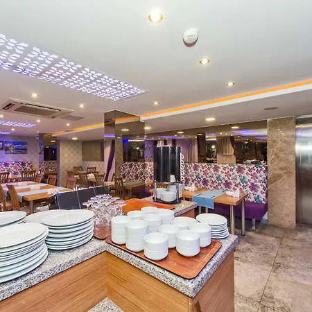 Hotel Grand Pamir