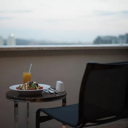 فندق Inside Sisli 4*
