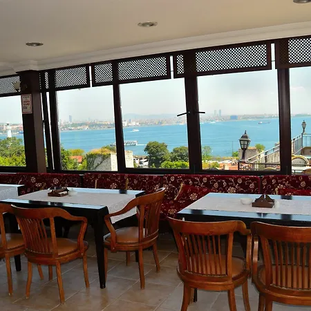 Alp Hotell