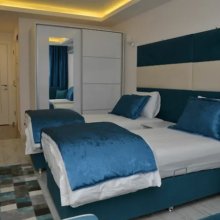 Deep Hotel