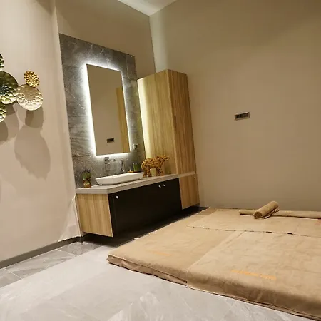 Hawthorn By Wyndham Airport 5*