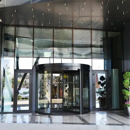 Hawthorn By Wyndham Airport Otel İstanbul