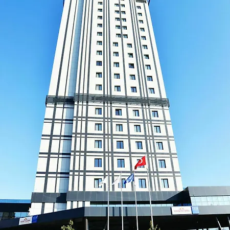 Otel Hawthorn By Wyndham Airport 5*