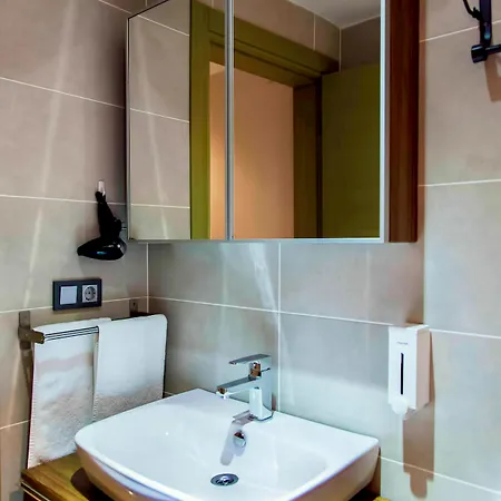 Aparthotel Eastncool 3*