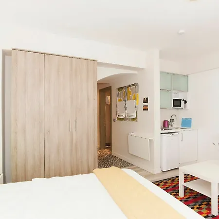 Eastncool Aparthotel