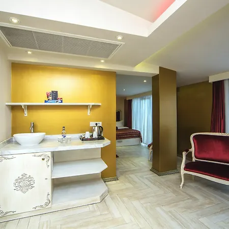 Artdeco 3*