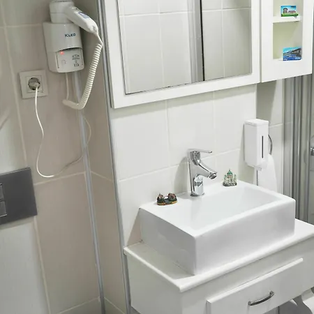 35 Tam Apart Otel 3*