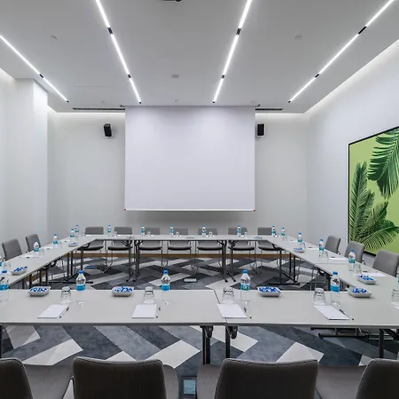 Hampton By Hilton Zeytinburnu 4*