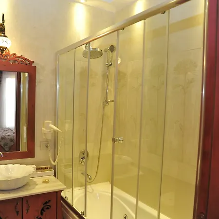 Ayna Otel 4*