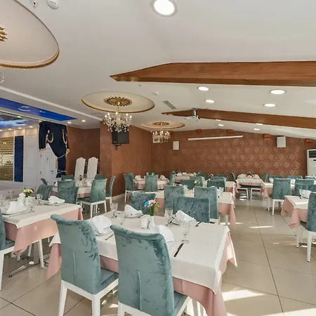 Hotel Marnas