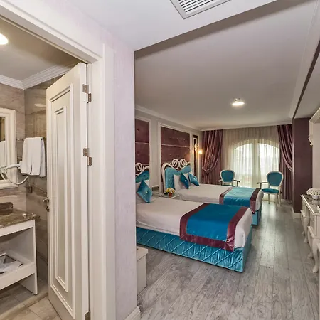 Marnas Hotel 4*