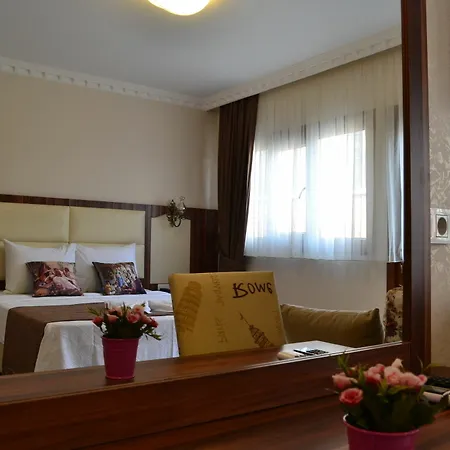 Blue Taksim 3*