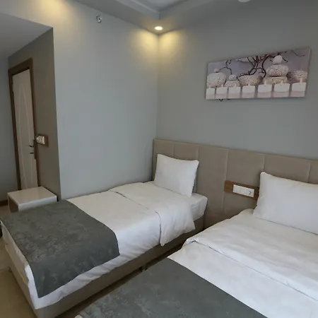 Hotel Royal Inci 3*
