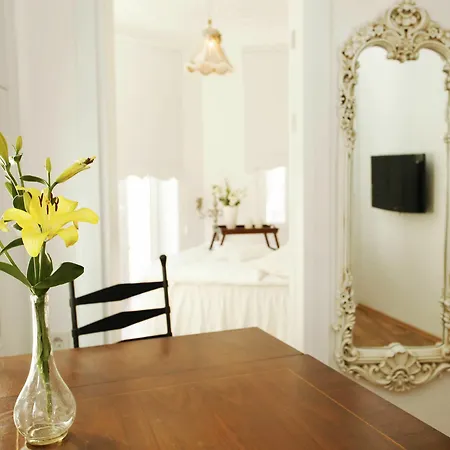 Апарт-отель The White Swan Beyoglu