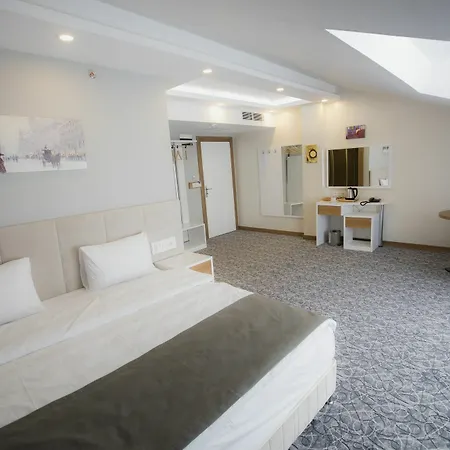 Hotel Royal Inci 3*