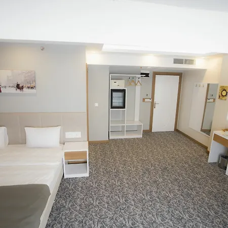 Royal Inci Hotel 3*
