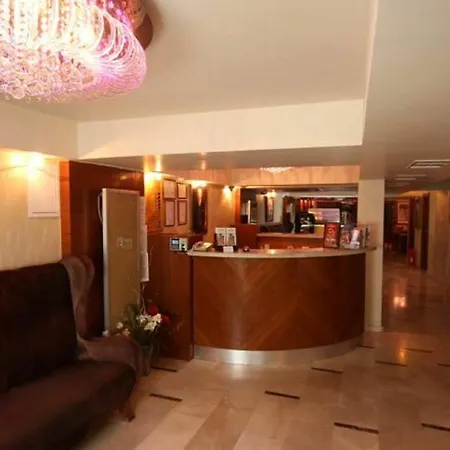 Royce Hotel Estambul