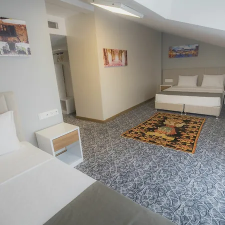 Royal Inci Hotel