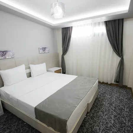 Royal Inci Hotel 3*