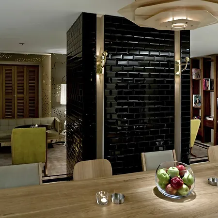 Witt Hotell