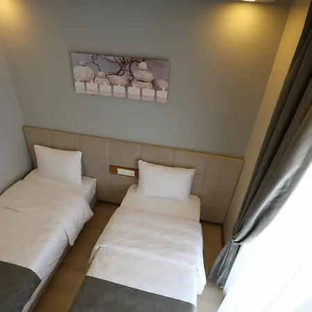 Hotel Royal Inci 3*