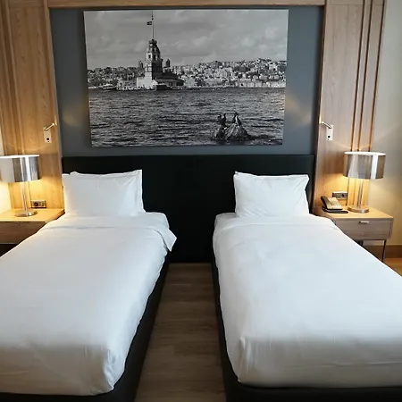 Отель Tryp By Wyndham Basin Ekspres Стамбул