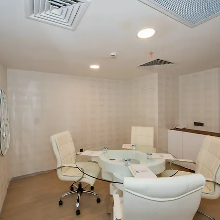 Отель Inntel 4*