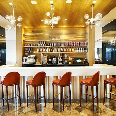 Hotel Tryp By Wyndham Basin Ekspres 5*