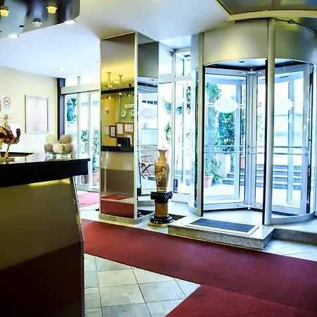 Hotel Anka Business Park 3*