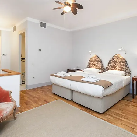 Chiconomy Apartment *