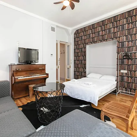 Apartment Chiconomy