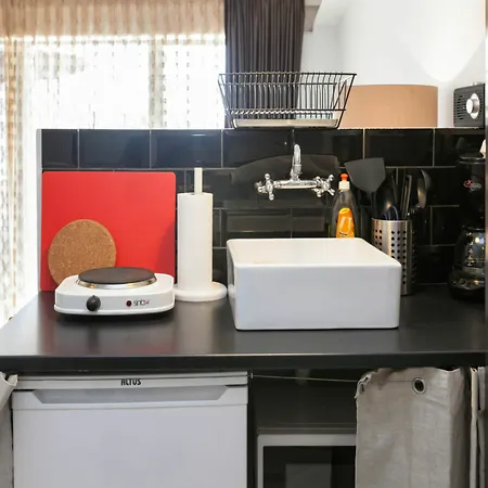 Apartment Chiconomy