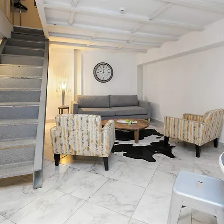 Apartment Chiconomy *