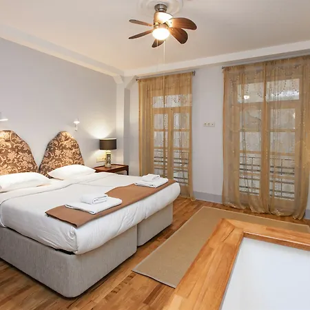 Chiconomy Apartment *